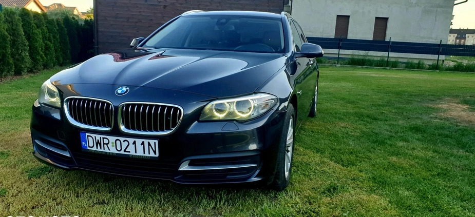 BMW Seria 5 cena 74900 przebieg: 221000, rok produkcji 2016 z Oława małe 352